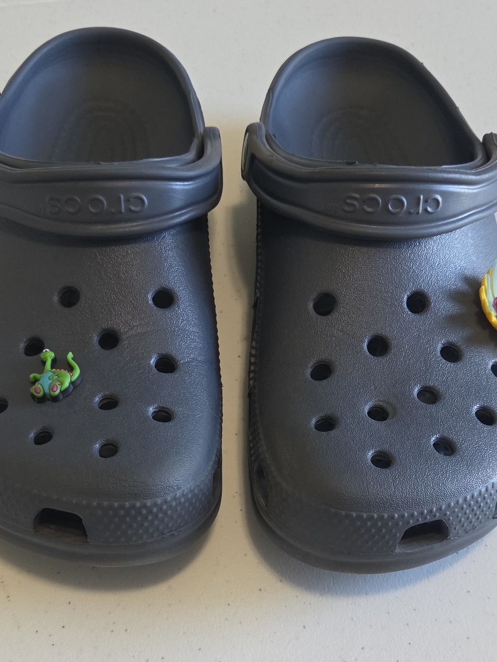 CROCS Dark Gray Classic Clog Mule Slip-on with Charms Men's 8 Women's 10